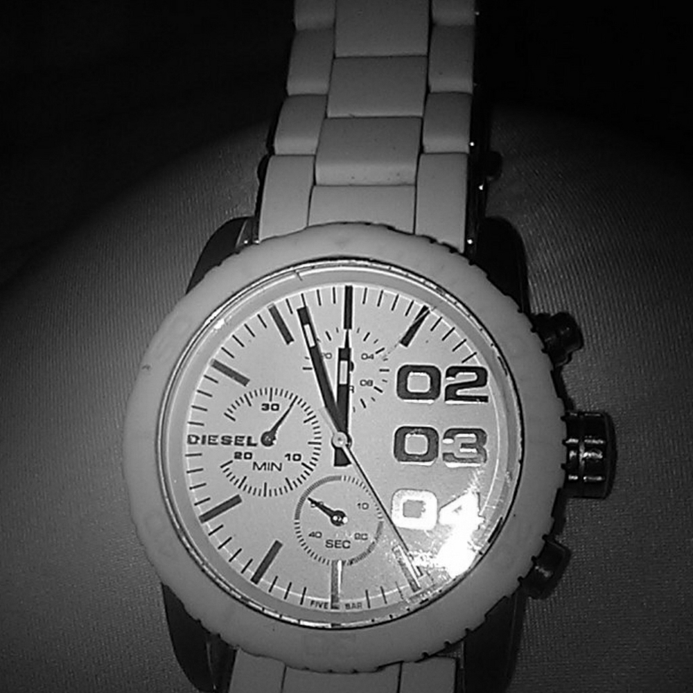 DIESEL DZ5323 ROSE GOLD TONE WHITE SILICONE BAND